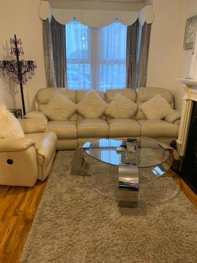 Fbs Homestay Norwood 외부 사진